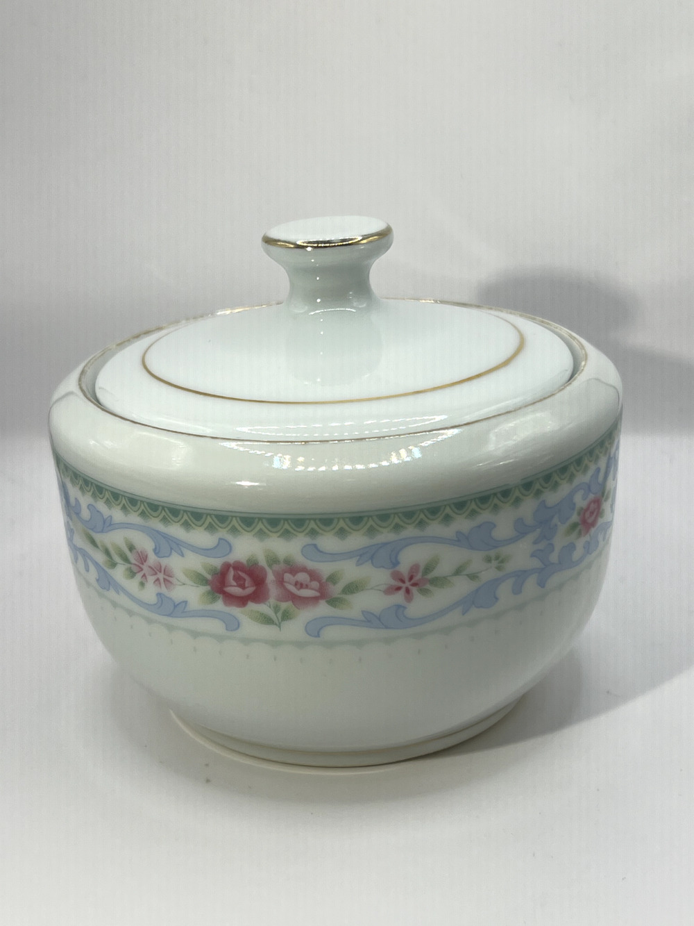 White And Floral Design Porcelain Sugar Bowl/candy Dish - With Lid
